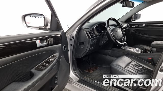 Hyundai Genesis 2012 thumb 10