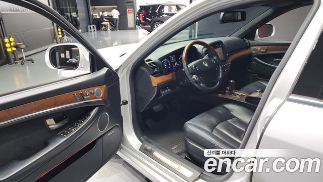SsangYong Chairman 2013 thumb 10