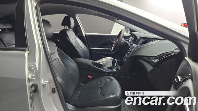 Hyundai Grandeur 2015 thumb 11