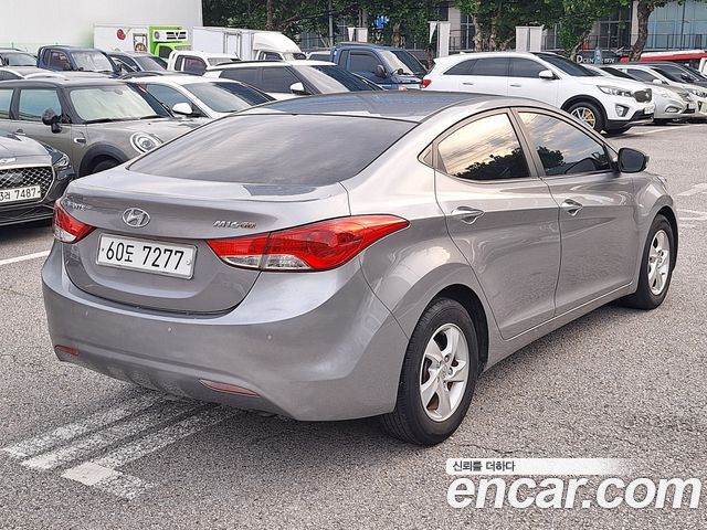 Hyundai Avante 2010 thumb 7