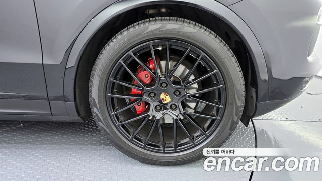 Porsche Cayenne 2020 thumb 6