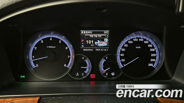 SsangYong Chairman 2014 thumb 8