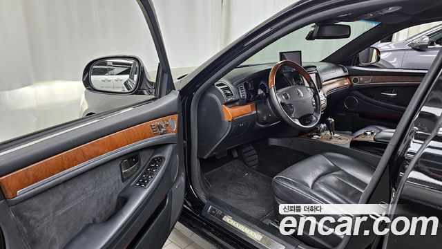 SsangYong Chairman 2014 thumb 10