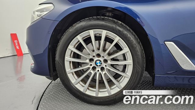 BMW 5 серии 2020 thumb 5