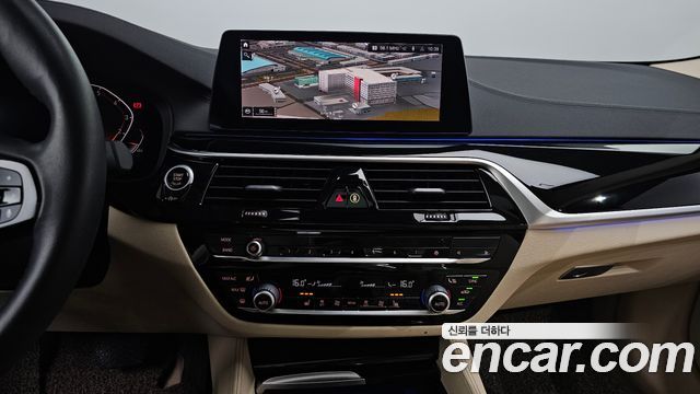 BMW 5 серии 2020 thumb 12