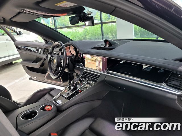 Porsche Panamera 2022 thumb 5