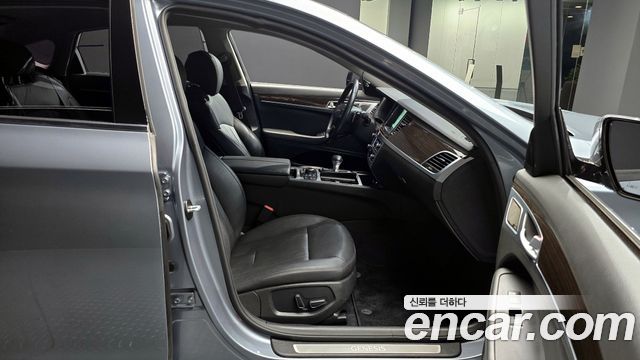 Genesis G80 2017 thumb 11