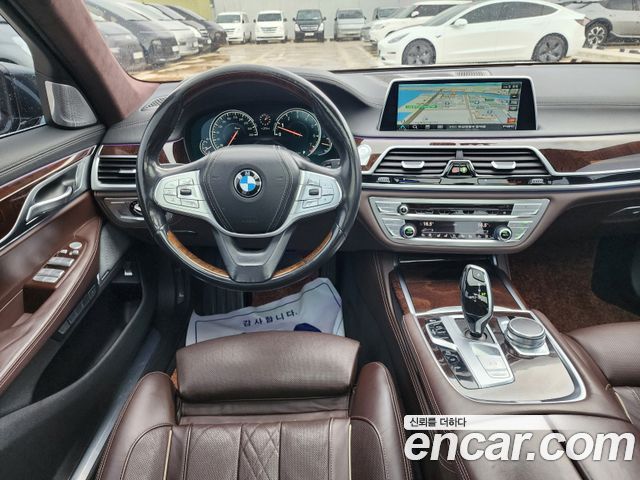 BMW 7 серии 2016 thumb 8