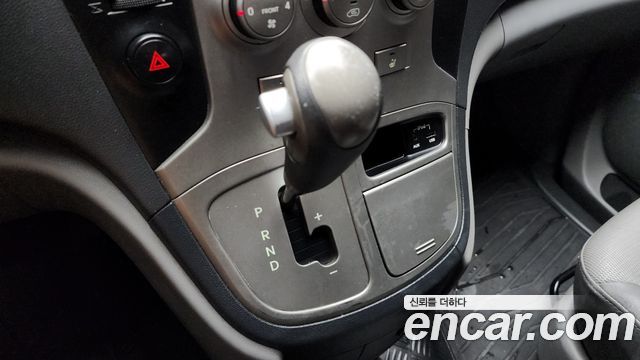 Hyundai Starex 2010 thumb 10