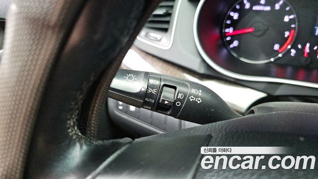 Kia K7 2012 thumb 11