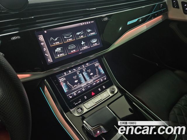 Audi Q7 2021 thumb 9