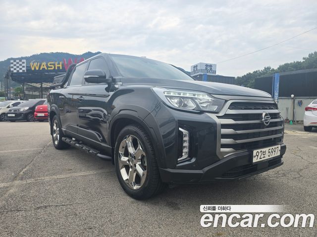 SsangYong Rexton 2021 thumb 3