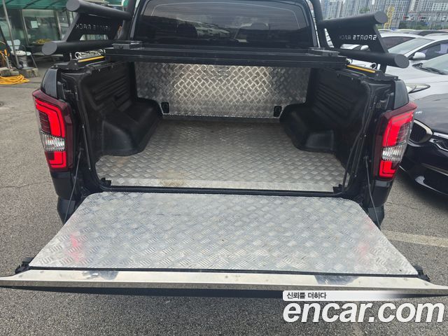 SsangYong Rexton 2021 thumb 9