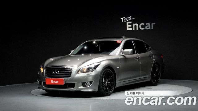 Infiniti M 2011 thumb 2