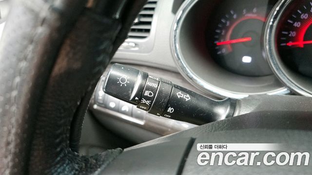 Kia Sorento 2011 thumb 12