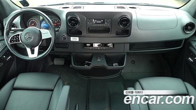 Mercedes-Benz Sprinter 2019 thumb 5