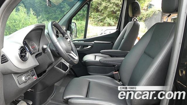 Mercedes-Benz Sprinter 2019 thumb 8