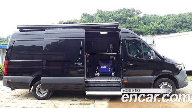 Mercedes-Benz Sprinter 2019 thumb 9