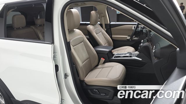 Ford Explorer 2020 thumb 10