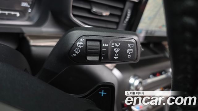 Ford Explorer 2020 thumb 11