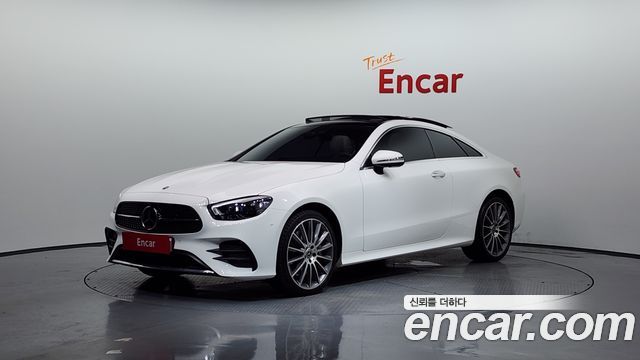 Mercedes-Benz E-Class 2023 thumb 2