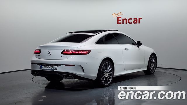 Mercedes-Benz E-Class 2023 thumb 3
