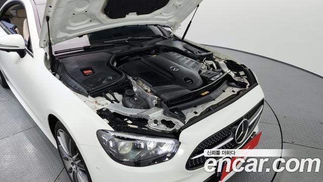 Mercedes-Benz E-Class 2023 thumb 7