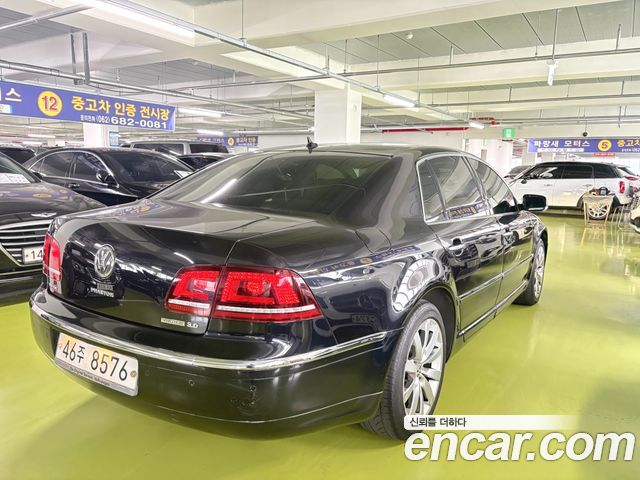 Volkswagen Phaeton 2012 thumb 3