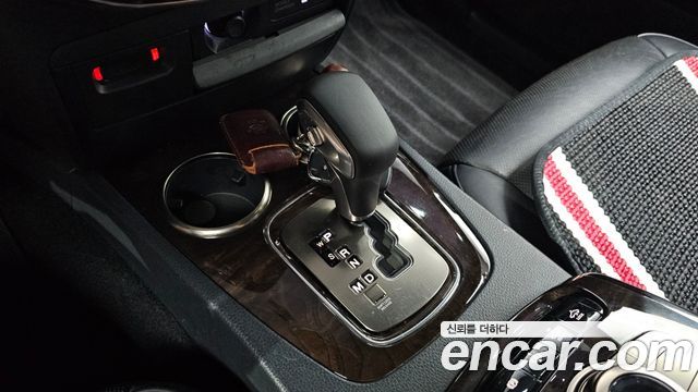 SsangYong Chairman 2013 thumb 10