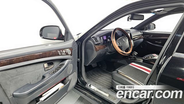 SsangYong Chairman 2013 thumb 11