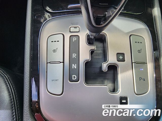 Hyundai Genesis 2013 thumb 9