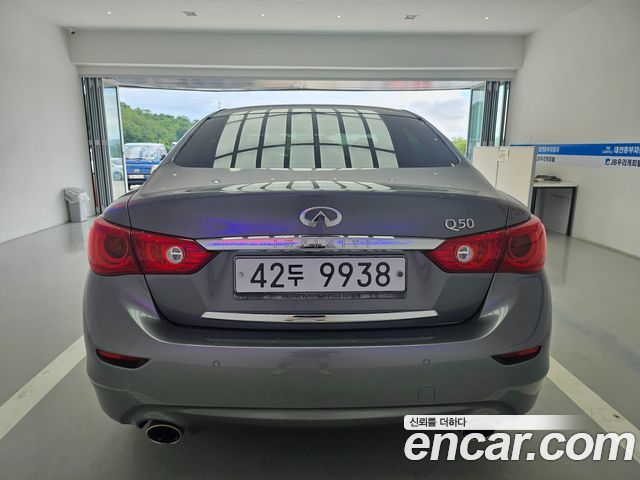 Infiniti Q50 2015 thumb 6