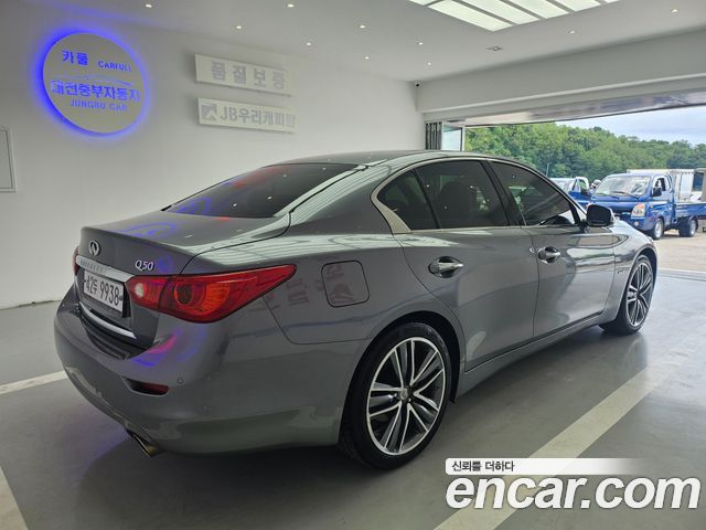 Infiniti Q50 2015 thumb 7