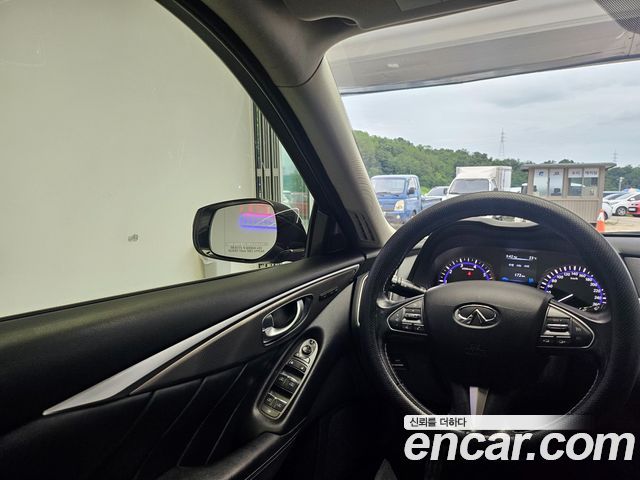 Infiniti Q50 2015 thumb 9