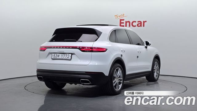 Porsche Cayenne 2019 thumb 3