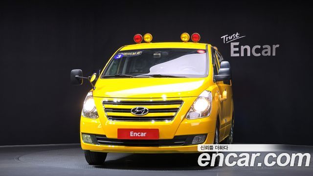 Hyundai Starex 2017 thumb 4