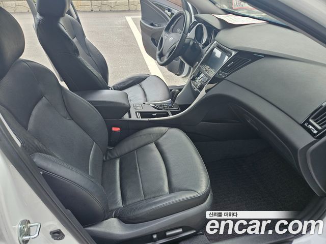 Hyundai Sonata 2011 thumb 8