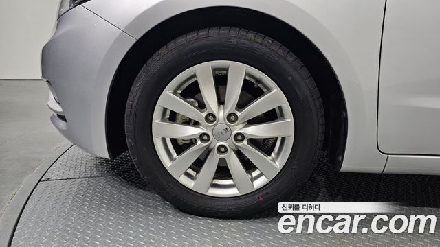 Kia K3 2013 thumb 6
