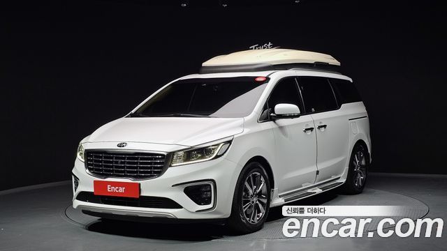 Kia Carnival 2019 thumb 2