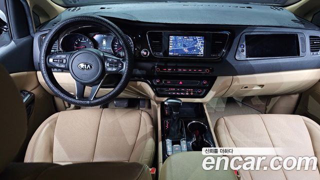 Kia Carnival 2019 thumb 7