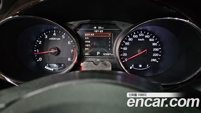 Kia Carnival 2019 thumb 8