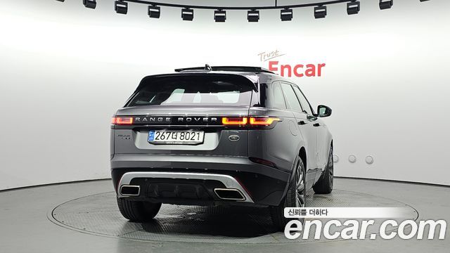 Land Rover Range Rover Velar 2017 thumb 5
