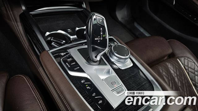 BMW 7 серии 2020 thumb 10
