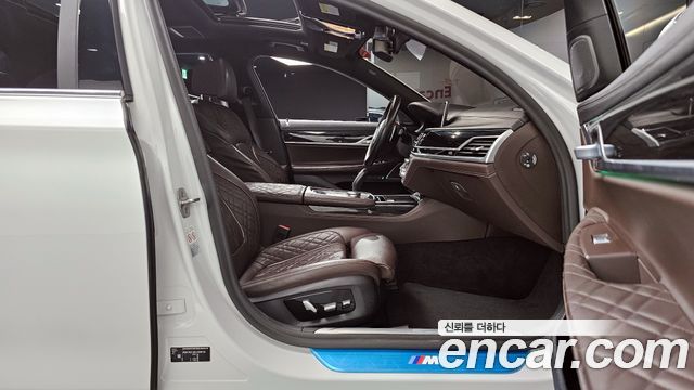 BMW 7 серии 2020 thumb 11