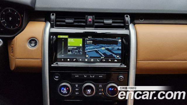 Land Rover Discovery 2018 thumb 12