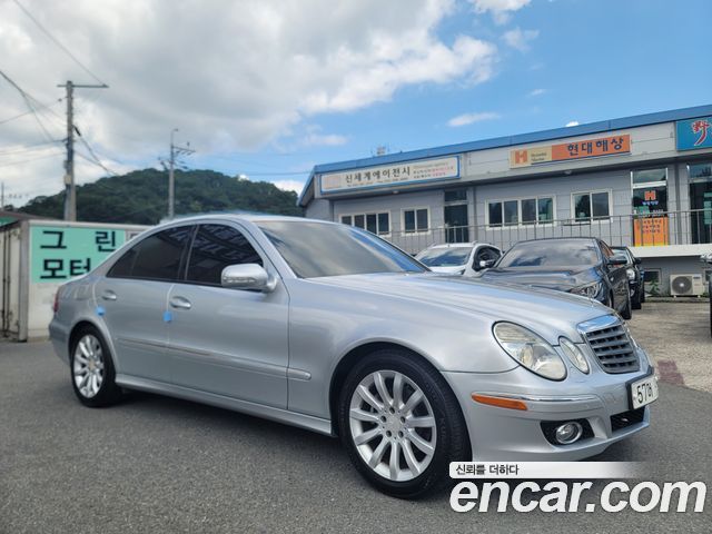 Mercedes-Benz E-Class 2009 thumb 4