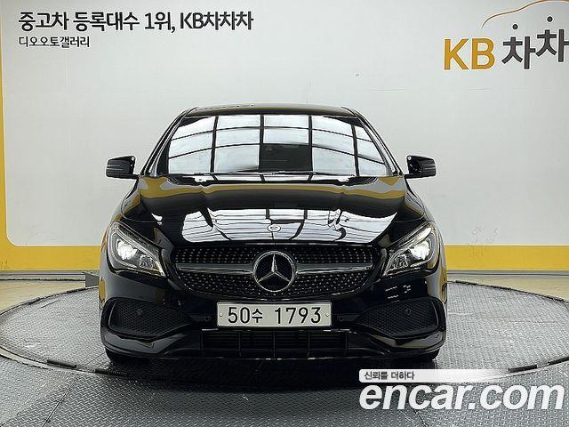 Mercedes-Benz CLA 2018 thumb 3