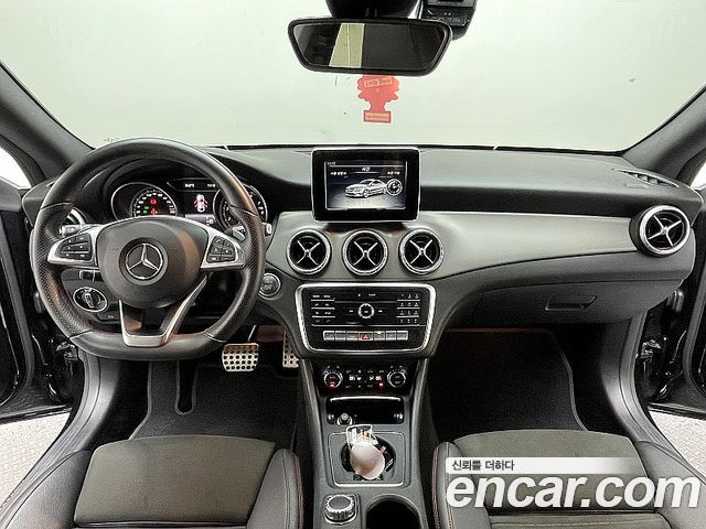 Mercedes-Benz CLA 2018 thumb 7