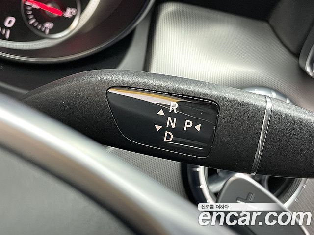 Mercedes-Benz CLA 2018 thumb 9