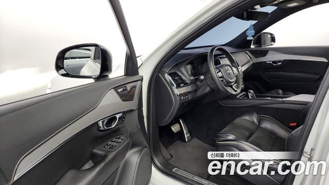 Volvo XC90 2021 thumb 10